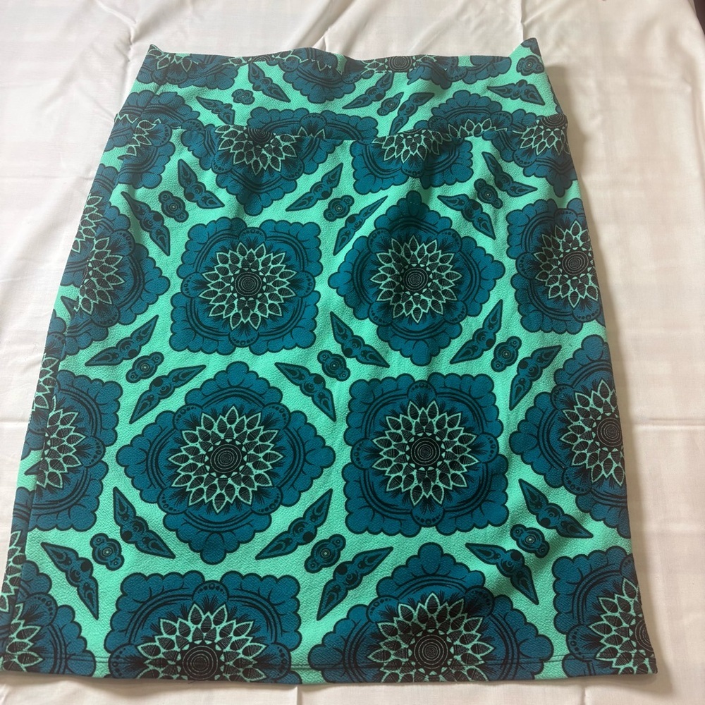 LuLaRoe Cassie Skirt XL Teal Mandala Geometric Pencil Skirt Stretch Work Office